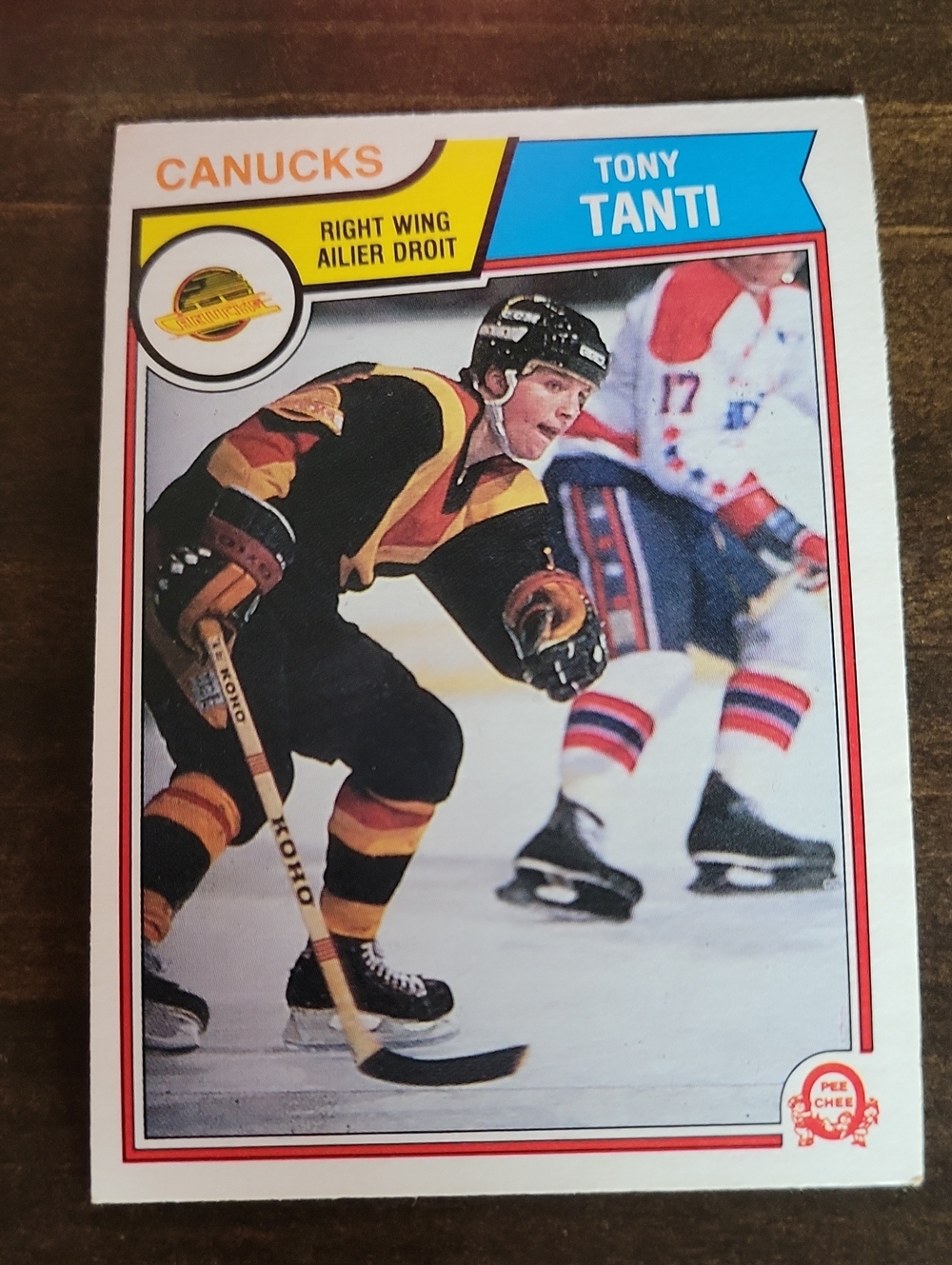 1983/84 OPC Tony Tanti Canucks Hockey Trading Card - Black & Yellow